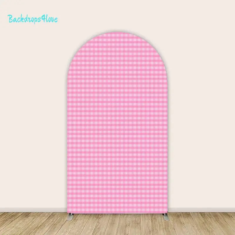 Pink gingham design on the left arch panel.